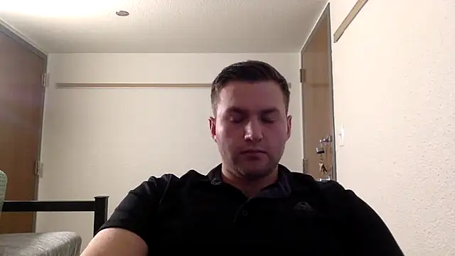 Snapshot of daddypineapple77 chatting on 10, 11, 2025 daddypineapple77 online show from 10, 11, 2025