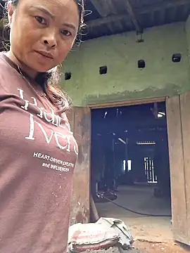 xuxulovezz online show from 2, 10, 2025