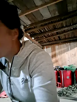 xuxulovezz online show from 2, 3, 2026