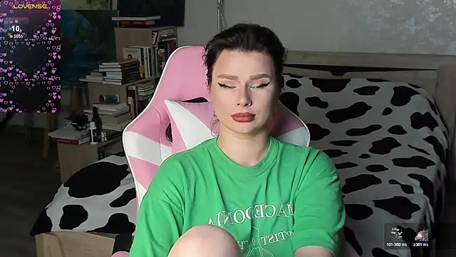 Snapshot of bbJ_one chatting on 26, 6, 2026 bbJ one online show from 26, 6, 2026