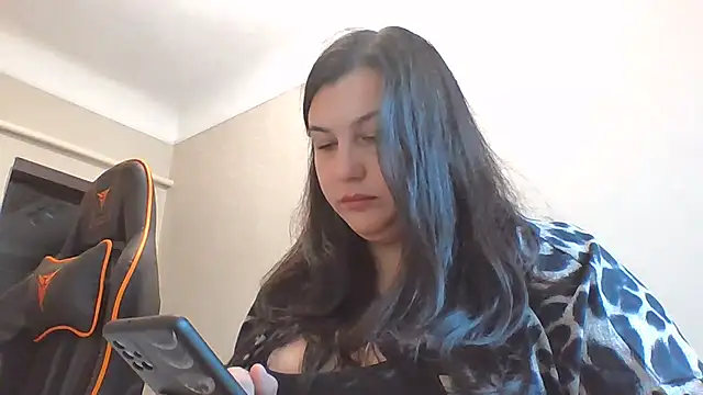 Snapshot of Feymaria chatting on 2, 10, 2025 Feymaria online show from 2, 10, 2025