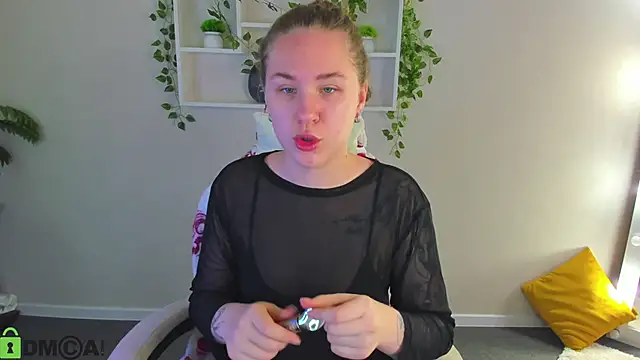 Elsie Cutties online show from 7, 11, 2025