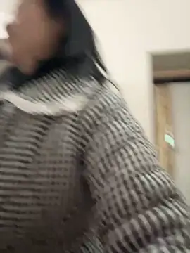 Snapshot of aoyo66 chatting on 27, 11, 2025 aoyo66 online show from 27, 11, 2025