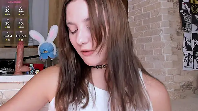 Elle wooods online show from 14, 11, 2025