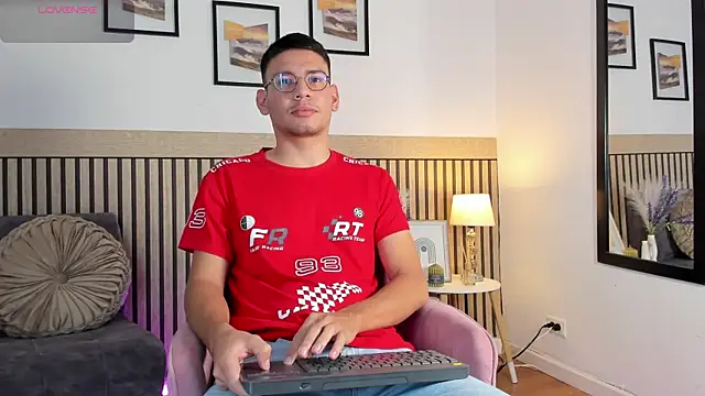 marcuswildx online show from 24, 9, 2025