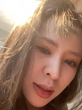 miumiu-66 online show from 14, 4, 2026