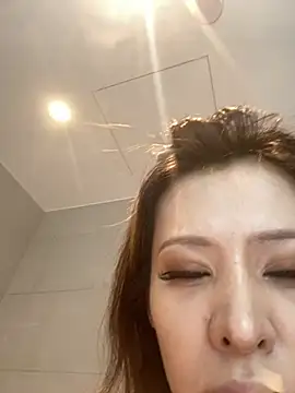 Snapshot of miumiu-66 chatting on 22, 6, 2026 miumiu-66 online show from 22, 6, 2026