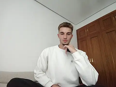 Snapshot of jorgeereyy chatting on 21, 10, 2025 jorgeereyy online show from 21, 10, 2025