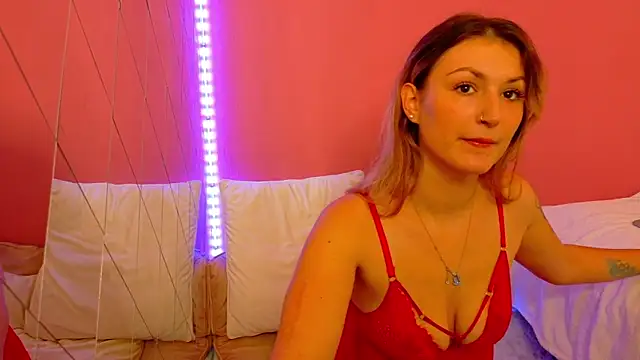 Anaayss  online show from 14, 11, 2025