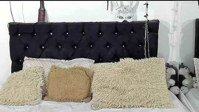 Snapshot of ValeryTatto chatting on 27, 5, 2026 ValeryTatto online show from 27, 5, 2026