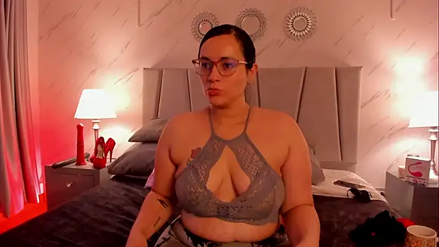 Michell Monet online show from 27, 11, 2025