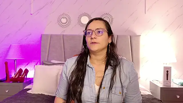 Snapshot of Michell_Monet chatting on 12, 5, 2026 Michell Monet online show from 12, 5, 2026