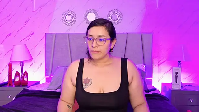 Snapshot of Michell_Monet chatting on 12, 6, 2026 Michell Monet online show from 12, 6, 2026