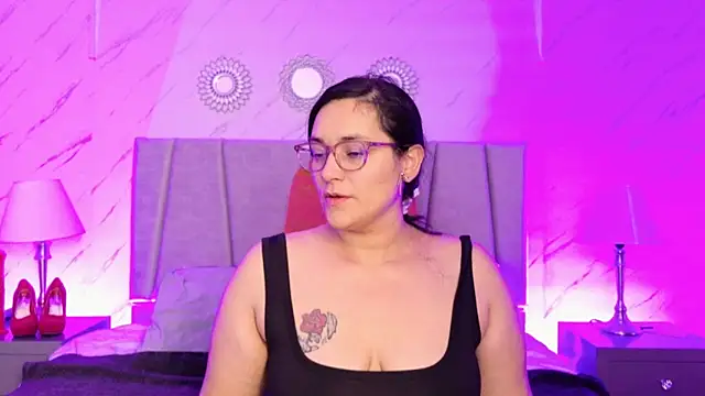 Snapshot of Michell_Monet chatting on 14, 6, 2026 Michell Monet online show from 14, 6, 2026