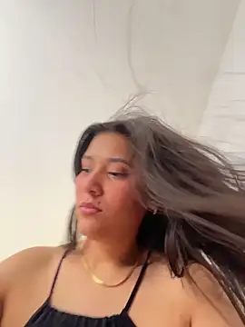 IsabellaJoness  online show from 4, 3, 2026