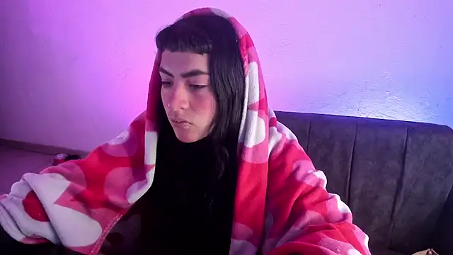 kitty  chs online show from 23, 10, 2025