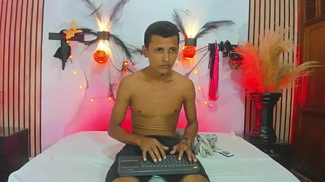BrittaParkerr online show from 20, 10, 2025