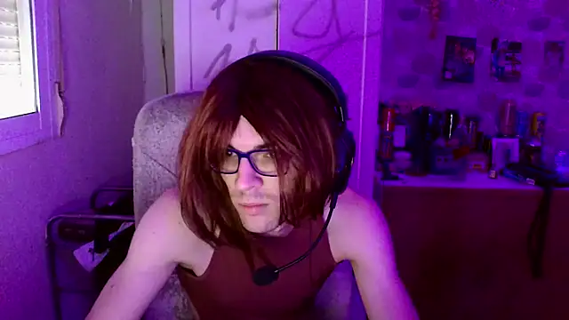 Snapshot of DairaxSissy_ chatting on 11, 11, 2025 DairaxSissy online show from 11, 11, 2025