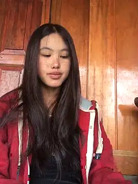 Mai lovely online show from 8, 11, 2025