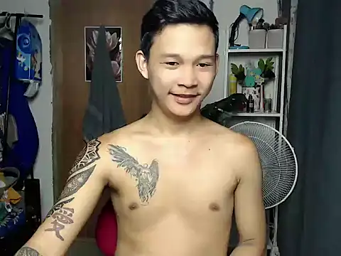 Snapshot of asianmonstercock05 chatting on 28, 4, 2026 asianmonstercock05 online show from 28, 4, 2026