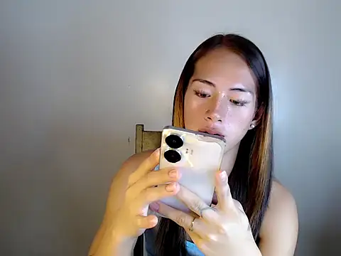 ashley bombshell online show from 28, 10, 2025