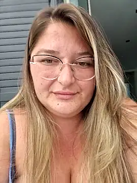 Snapshot of HornyBella88 chatting on 26, 9, 2025 HornyBella88 online show from 26, 9, 2025