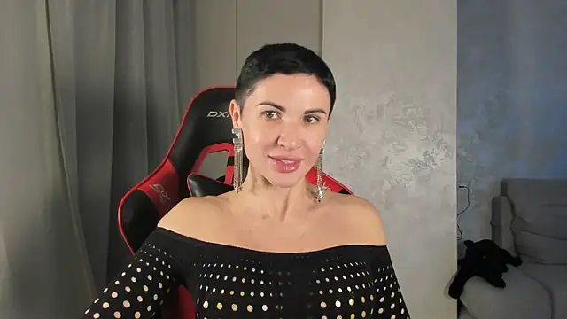 Snapshot of Angel_iam chatting on 15, 12, 2025 Angel iam online show from 15, 12, 2025