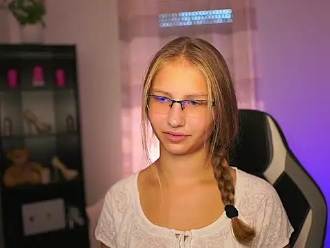 emmie murray online show from 28, 9, 2025