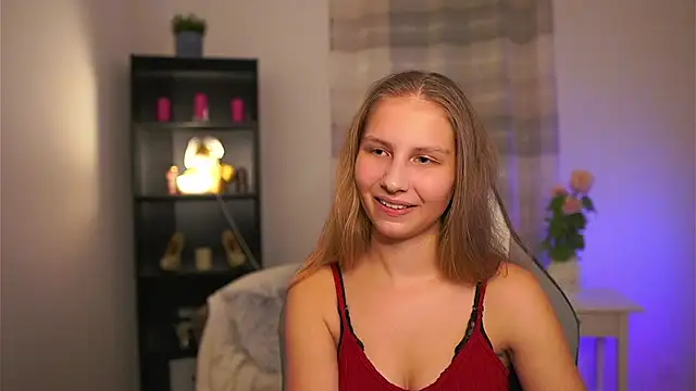 Snapshot of emmie_murray chatting on 19, 2, 2026 emmie murray online show from 19, 2, 2026