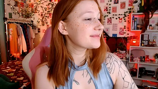 Ayla Hicks online show from 7, 1, 2026