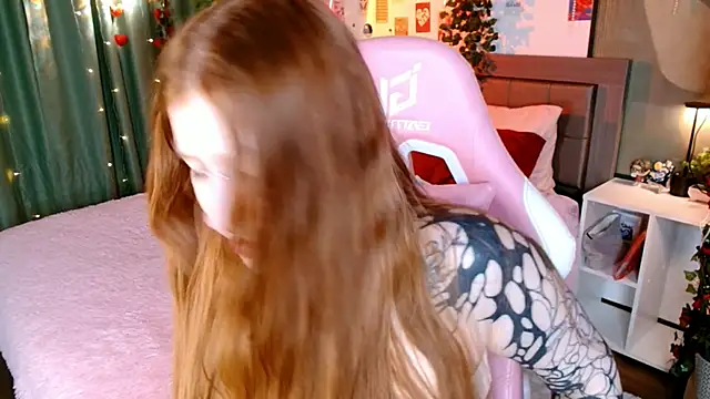 Snapshot of Ayla_Hicks chatting on 29, 5, 2026 Ayla Hicks online show from 29, 5, 2026