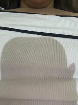 Snapshot of Laila-sexi chatting on 27, 10, 2025 Laila-sexi online show from 27, 10, 2025