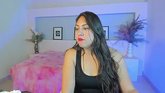 Snapshot of ZaraRosse7 chatting on 13, 10, 2025 ZaraRosse7 online show from 13, 10, 2025