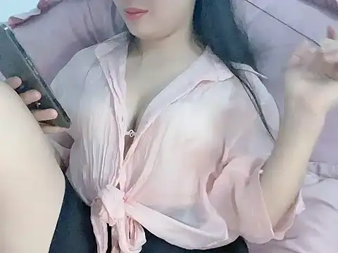 Snapshot of Lie_liee chatting on 18, 4, 2026 Lie liee online show from 18, 4, 2026