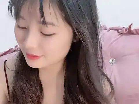 Snapshot of Lie_liee chatting on 8, 5, 2026 Lie liee online show from 8, 5, 2026