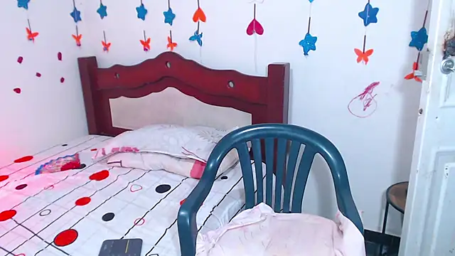 lorenacapelli online show from 6, 2, 2026