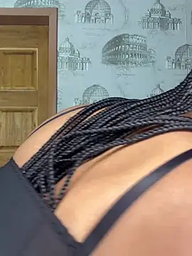 Snapshot of Bellabootie chatting on 10, 5, 2026 Bellabootie online show from 10, 5, 2026