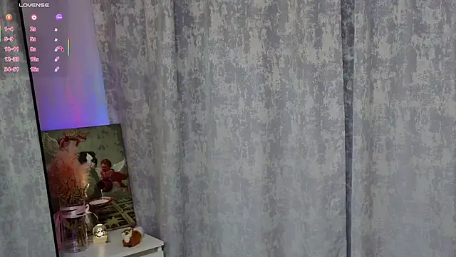 LunaraRada online show from 10, 11, 2025