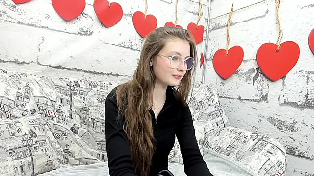 Snapshot of Shyly_Lisa chatting on 28, 9, 2025 Shyly Lisa online show from 28, 9, 2025