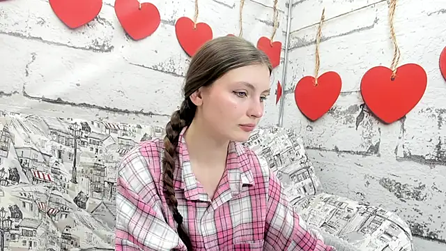 Snapshot of Shyly_Lisa chatting on 30, 9, 2025 Shyly Lisa online show from 30, 9, 2025