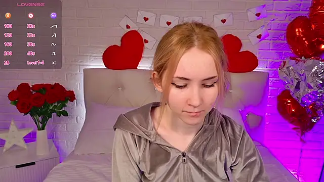 LiraKink online show from 8, 2, 2026