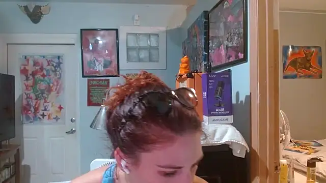 Snapshot of MeliSpice chatting on 1, 10, 2025 MeliSpice online show from 1, 10, 2025