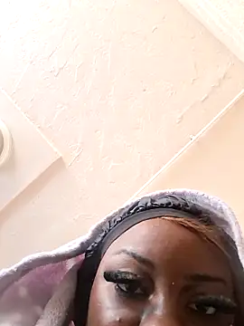 Snapshot of itz_mocha chatting on 16, 4, 2026 itz mocha online show from 16, 4, 2026