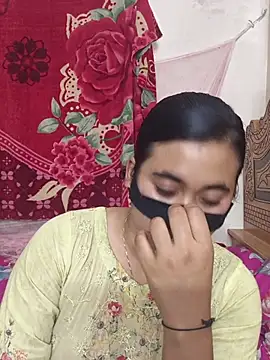 Snapshot of Love_Queen11 chatting on 17, 2, 2026 Love Queen11 online show from 17, 2, 2026