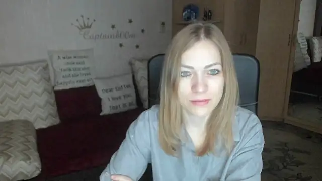 Tiffany Bates online show from 12, 11, 2025