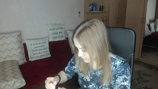 Tiffany Bates online show from 1, 2, 2026