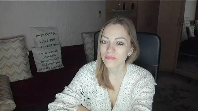 Snapshot of Tiffany_Bates chatting on 6, 3, 2026 Tiffany Bates online show from 6, 3, 2026