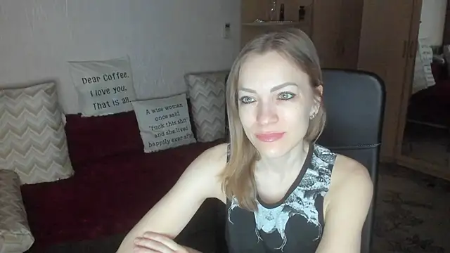Snapshot of Tiffany_Bates chatting on 13, 3, 2026 Tiffany Bates online show from 13, 3, 2026