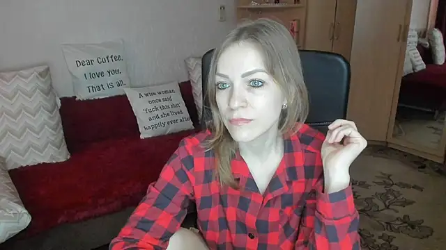 Snapshot of Tiffany_Bates chatting on 3, 4, 2026 Tiffany Bates online show from 3, 4, 2026