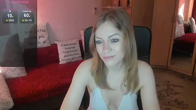 Snapshot of Tiffany_Bates chatting on 10, 6, 2026 Tiffany Bates online show from 10, 6, 2026